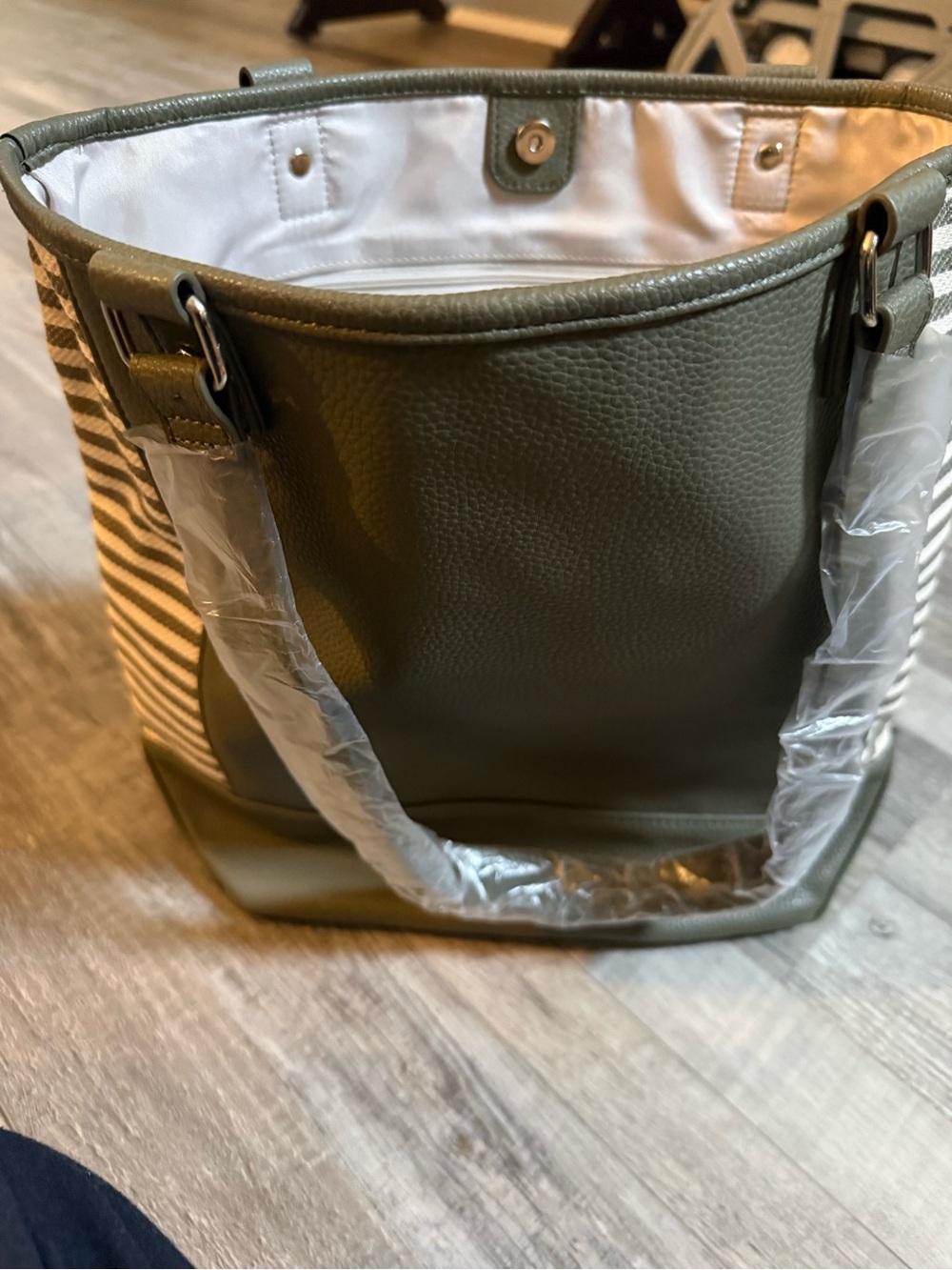 thirty-one Olive Green Pebbled Tote with Stripe Accent